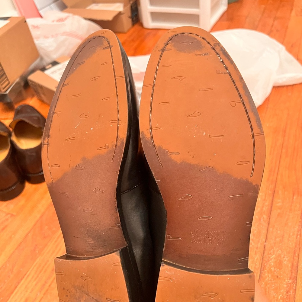 Johnston & Murphy Black Leather Penny Loafers - LIKE NEW!! - Picture 6 of 7